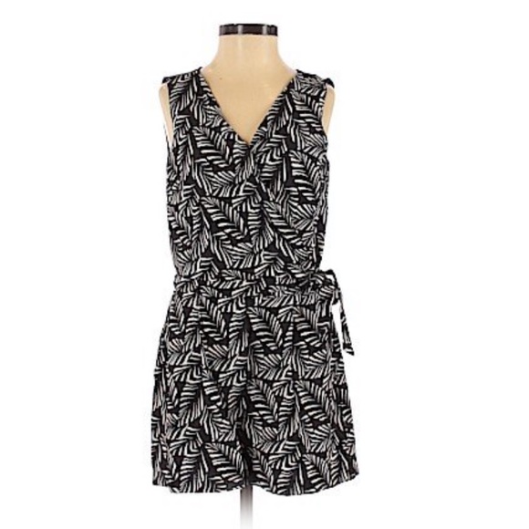 LOFT Pants - Adorable LOFT Romper